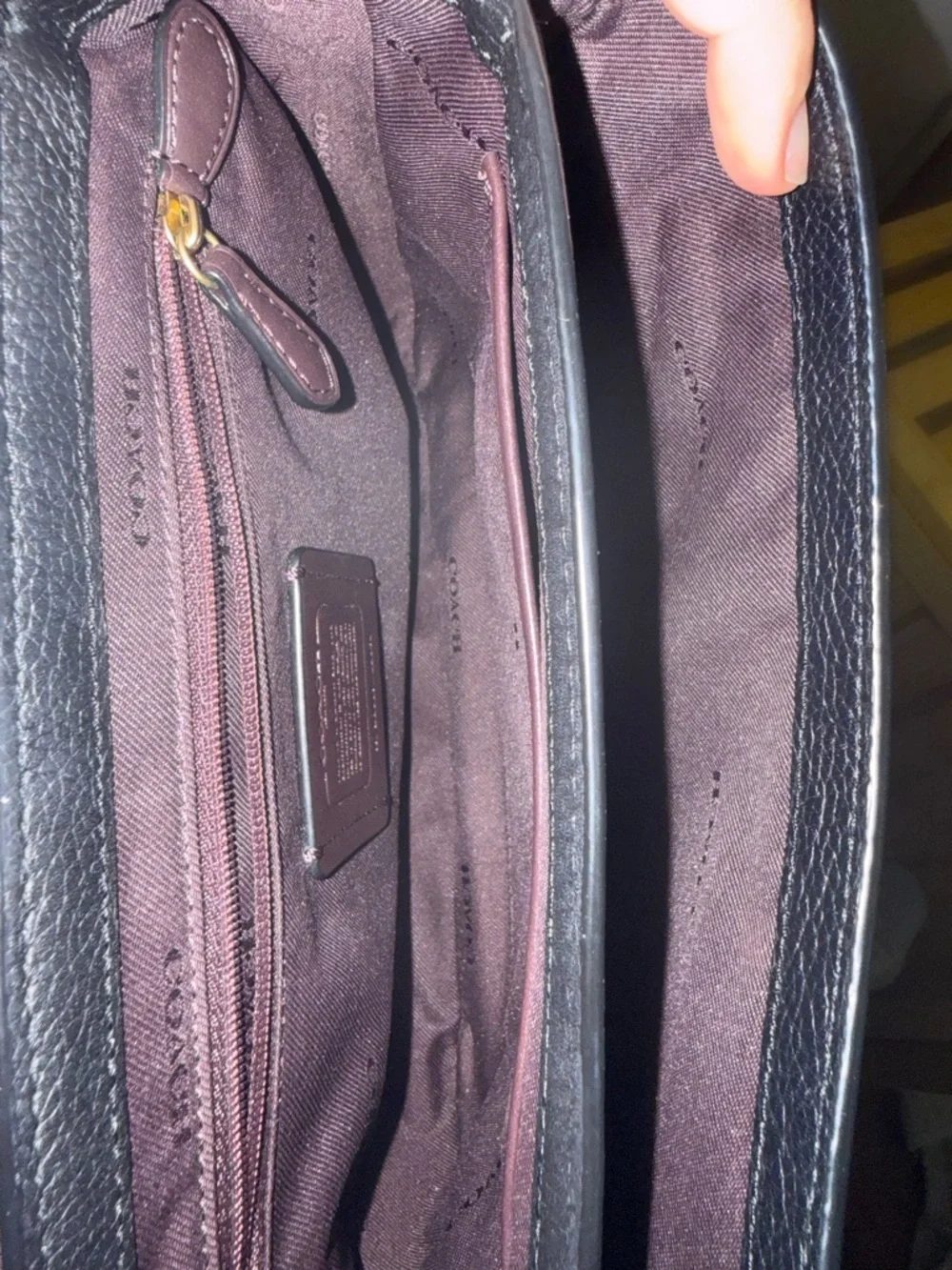 Coach Cassie - Picture 8 of 8